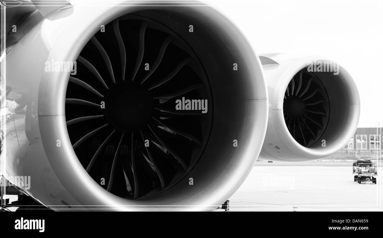 L'Allemagne, la nouvelle de moteurs General Electric Dash 8 à l'aéroport de Francfort Banque D'Images