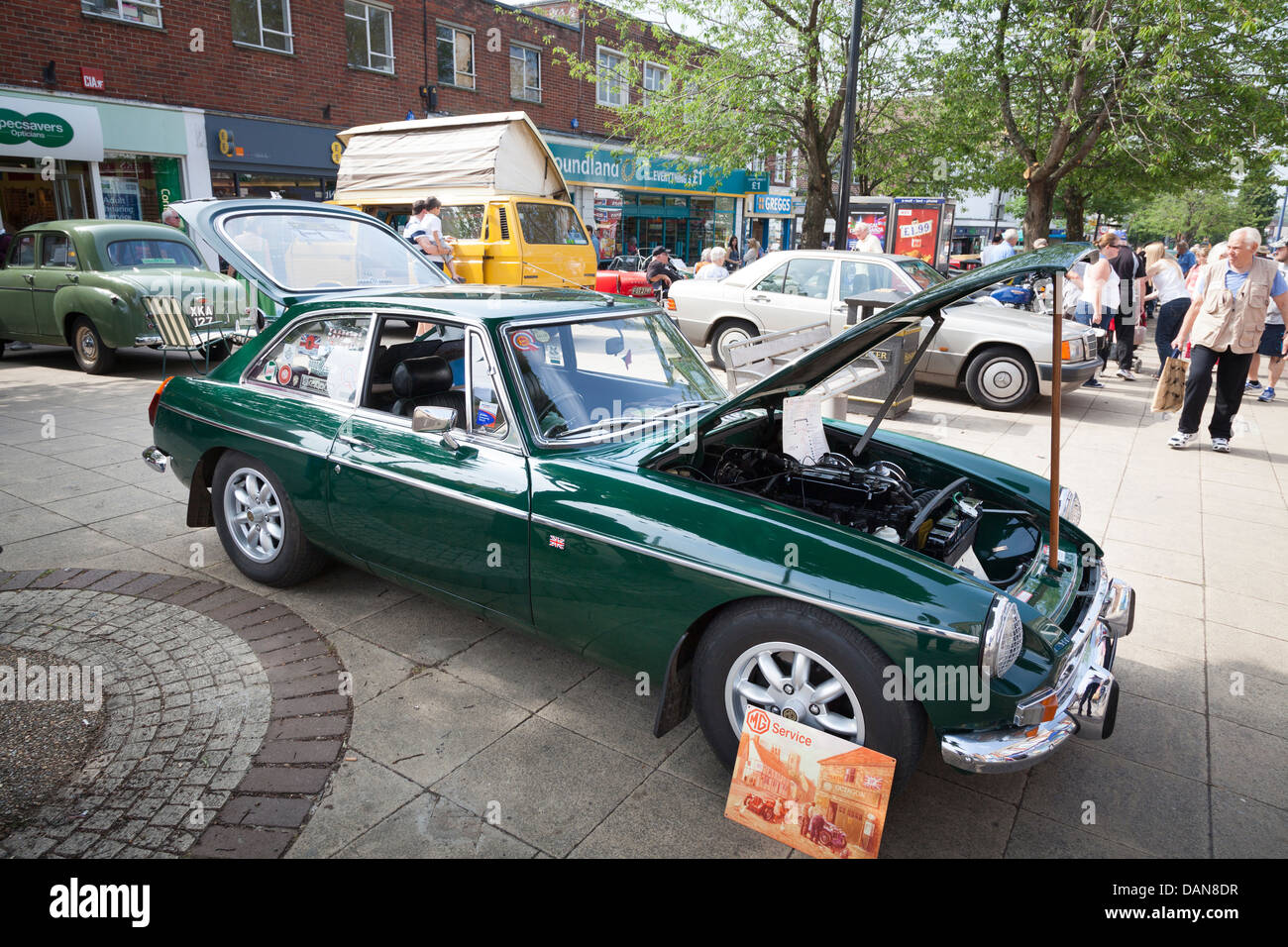 MGB GT sur l'affichage à Salon de voitures Banque D'Images
