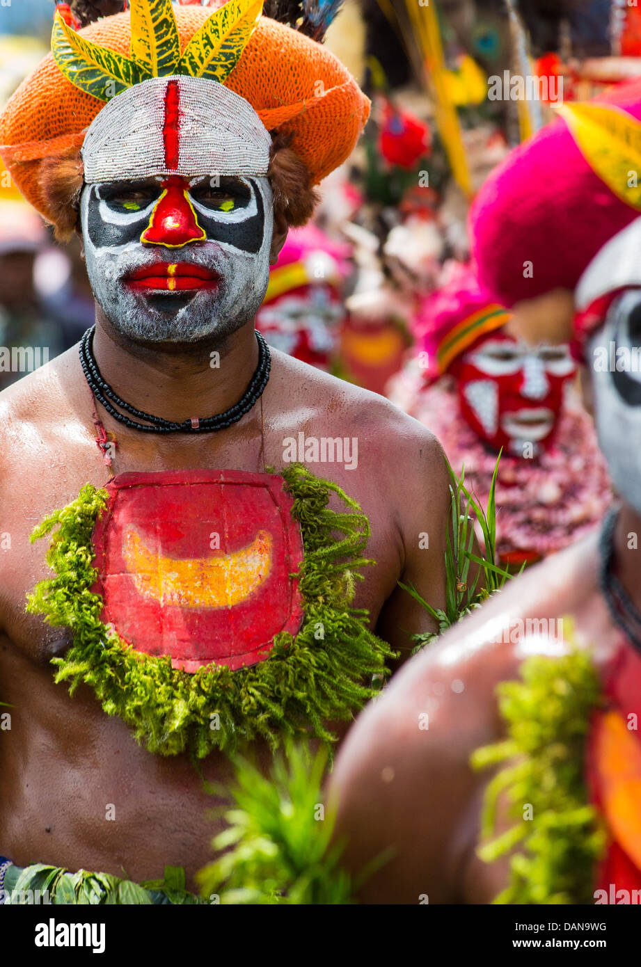 Des danseurs au festival de Goroka en Papouasie Nouvelle Guinée Banque D'Images