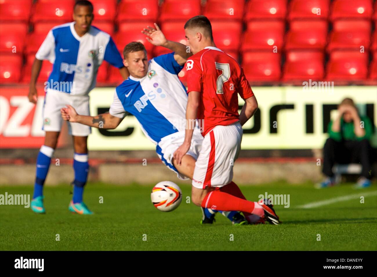 Crewe, Royaume-Uni. 16 juillet, 2013. Crewe Alexandra en avant Ryan Colclough en action pendant la pré saison friendly match entre Crewe Alexandra et Blackburn Rovers du stade Alexandra. Credit : Action Plus Sport/Alamy Live News Banque D'Images