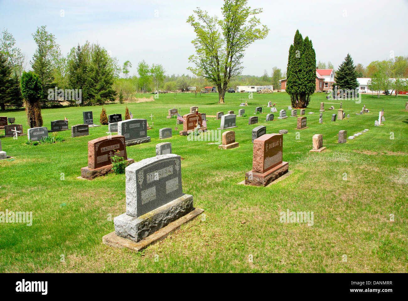 Cimetière de l'Assomption Sainte Eglise orthodoxe russe dans la région de Lublin, Taylor County, Wisconsin, États-Unis Banque D'Images