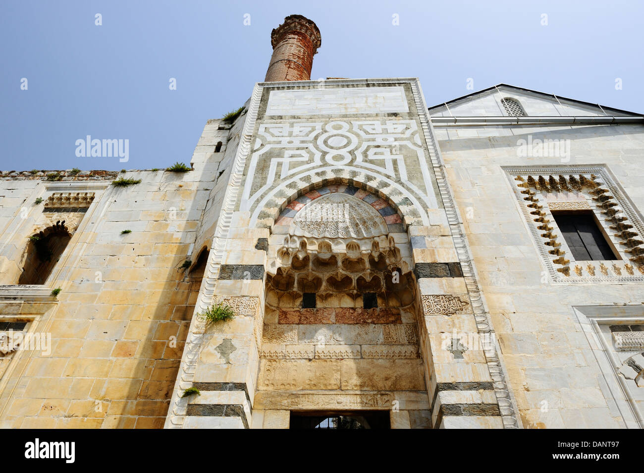 Entrée de la Mosquée Isabey (14e siècle) à Selçuk, Côte égéenne, Turquie Banque D'Images