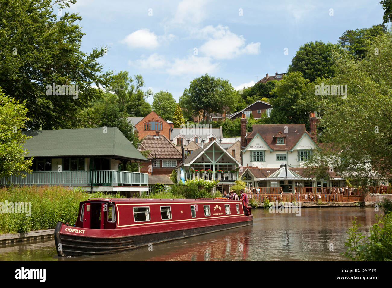 Croisières en bateau étroit canal de la rivière Wey à Guildford Surrey England Banque D'Images