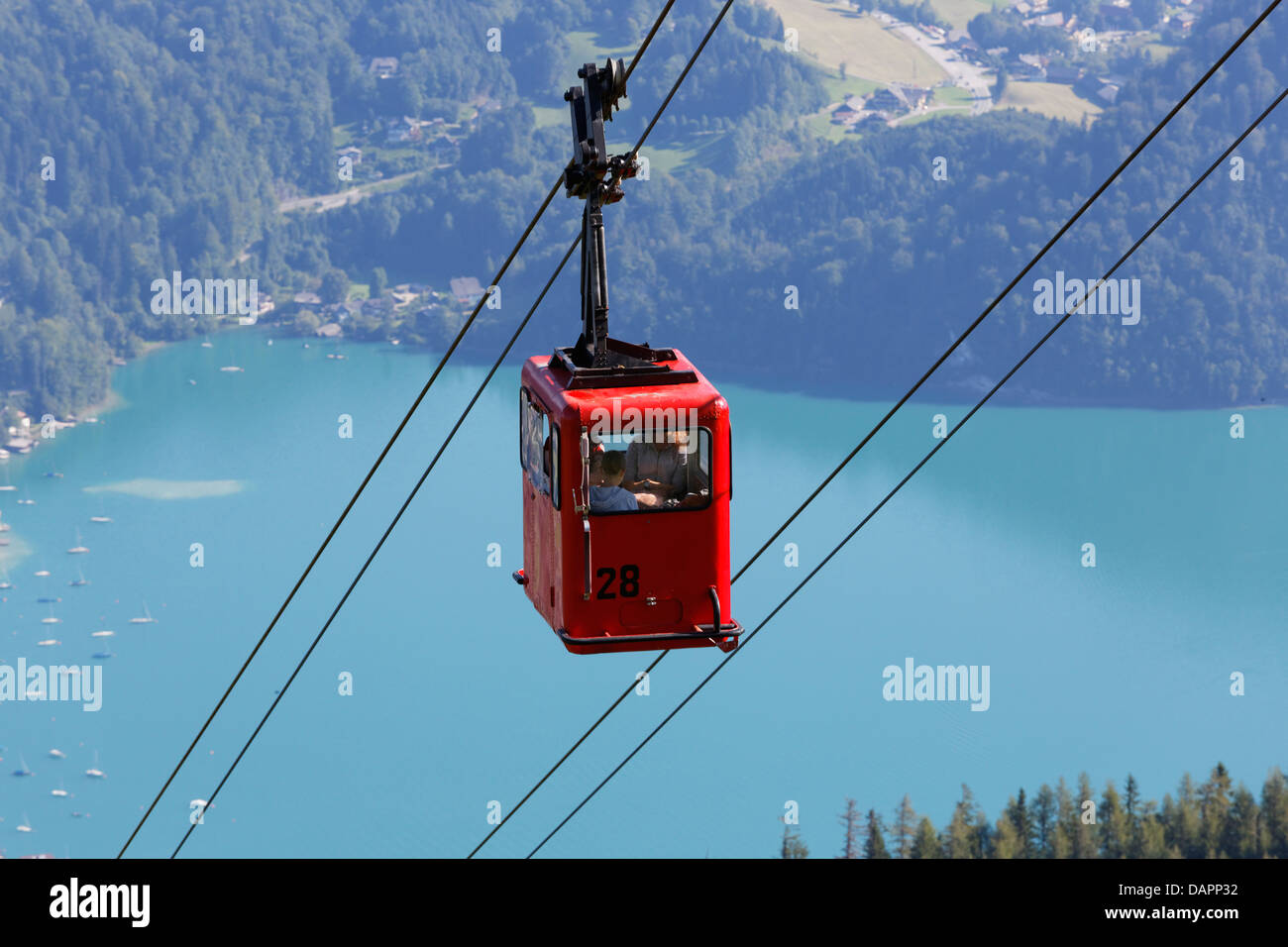 L'Autriche, Salzkammergut, Zwolferhorn cable car à St. Banque D'Images
