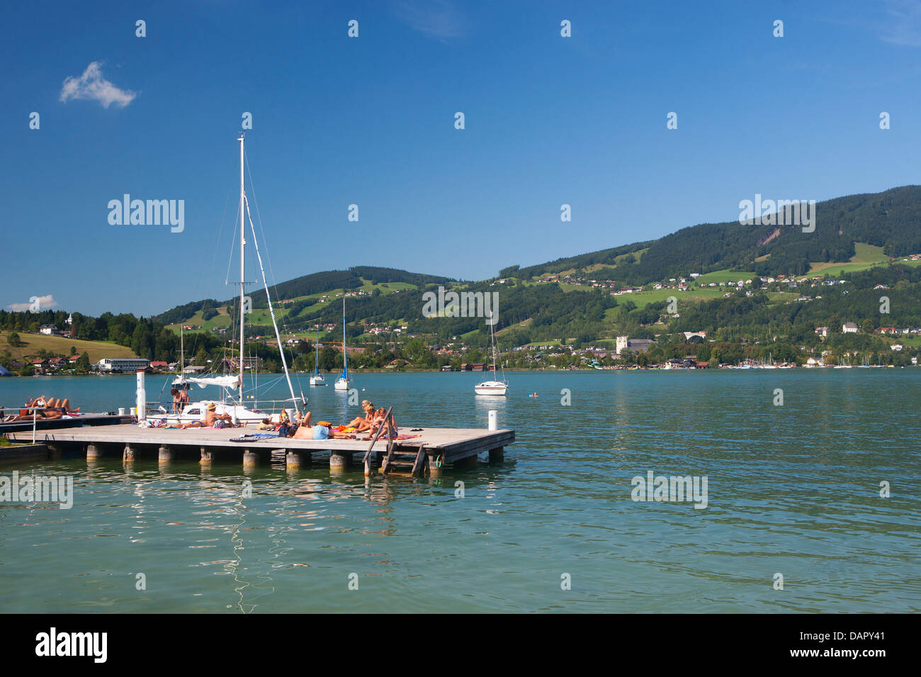 L'Autriche, Salzkammergut, Jetée de baignade le lac Wolfgangsee Banque D'Images