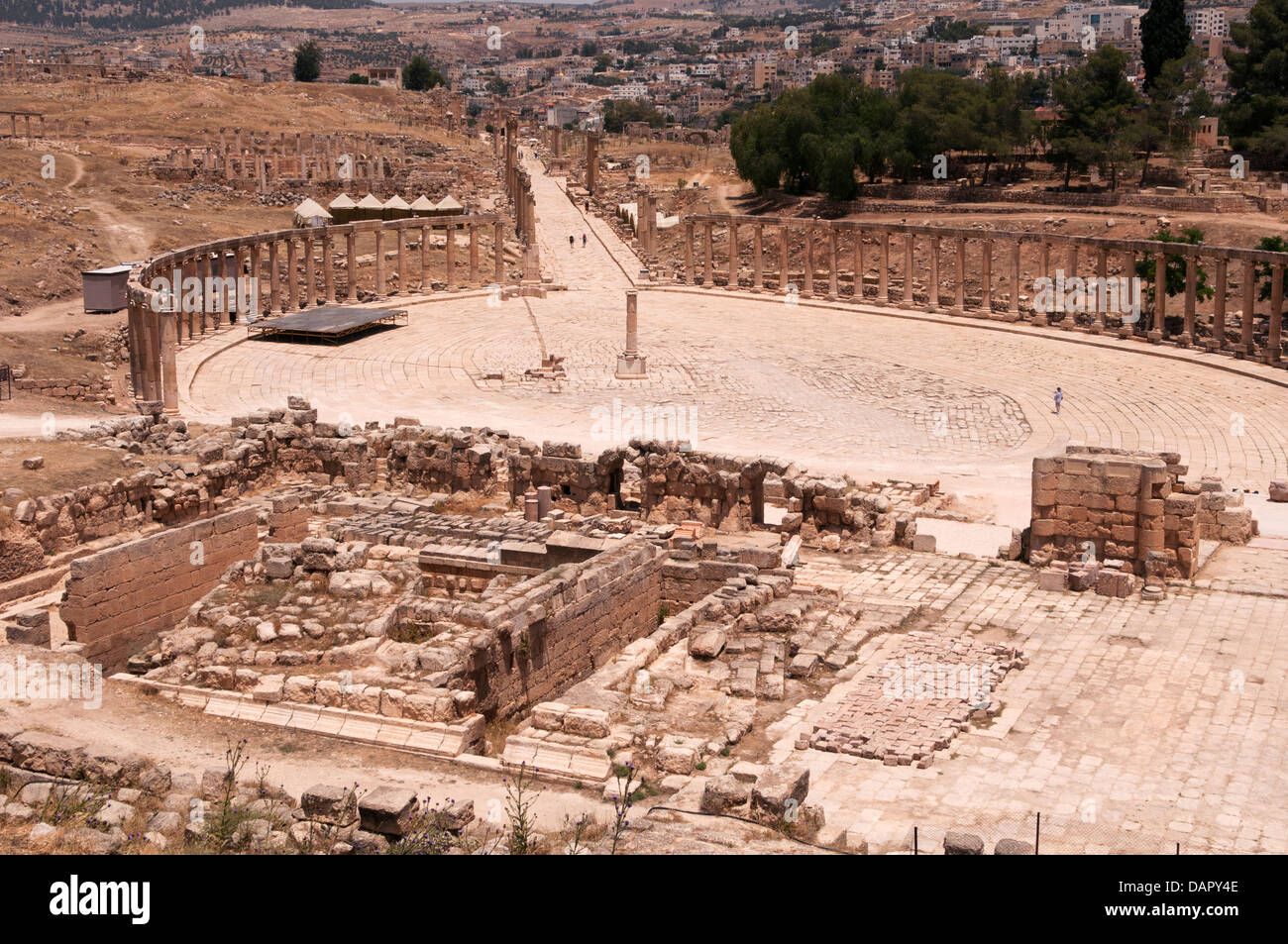 Le cardo et l'Ovale Carré, site archéologique romain de Jerash, Jordanie Banque D'Images