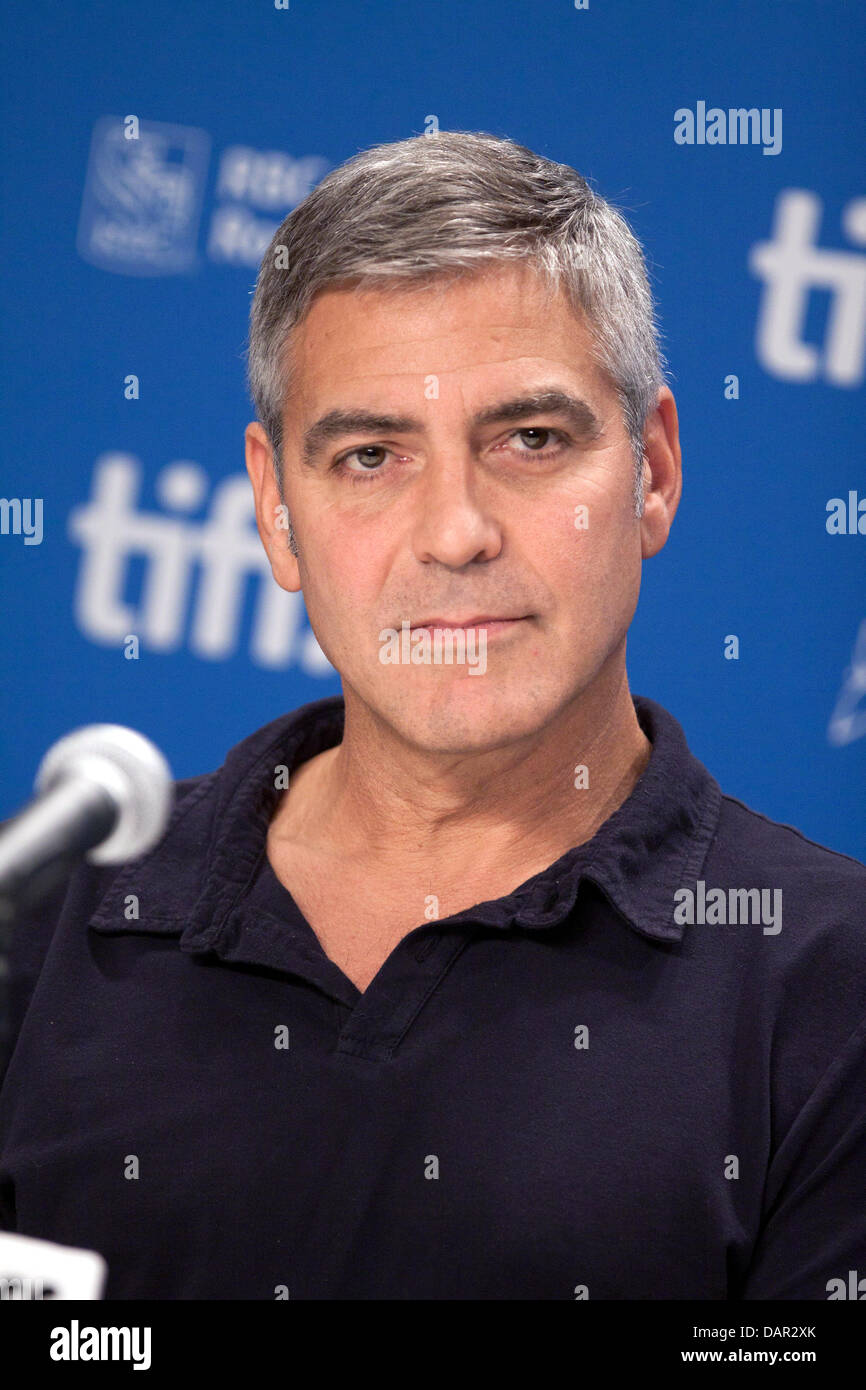 L'acteur George Clooney assiste à la conférence de presse de 'l'Descendats" au Festival International du Film de Toronto, TIFF, au Bell Lightbox in Toronto, Canada, le 10 septembre 2011. Photo : Hubert Boesl Banque D'Images