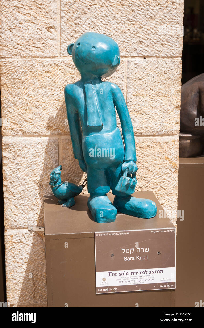 Israël Jérusalem Alrov Mamilla Avenue Mall exposition d'art moderne et contemporain - Humour et Satire sculpture statue par Sara Knoll Banque D'Images