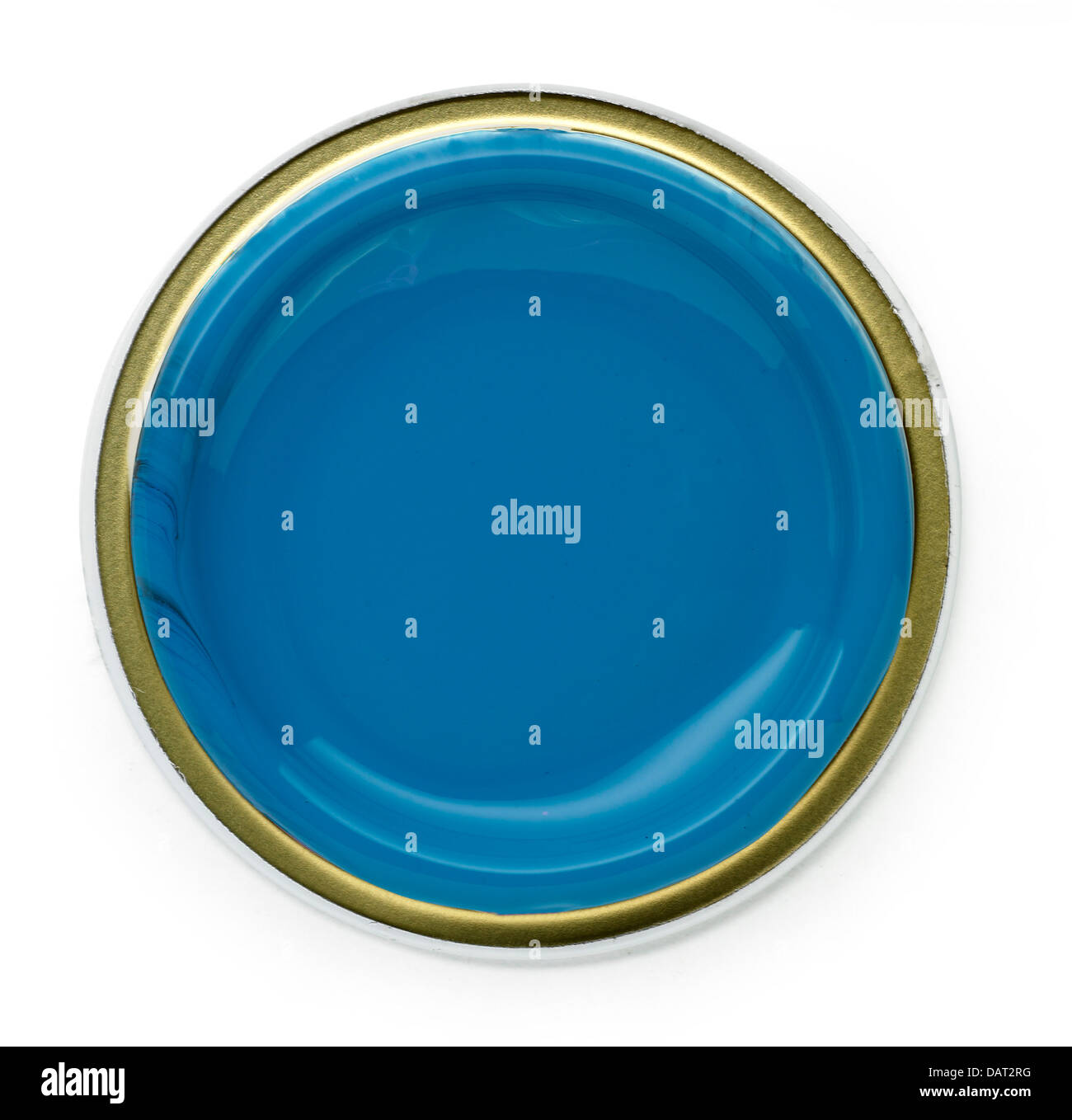Pot de peinture bleu couper sur un fond blanc Banque D'Images