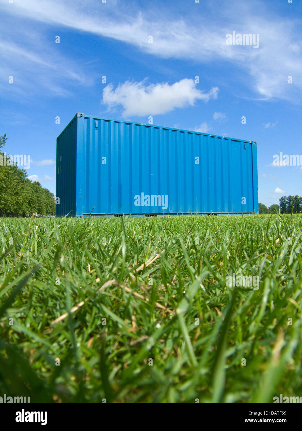 Blue shipping container Banque de photographies et d’images à haute ...