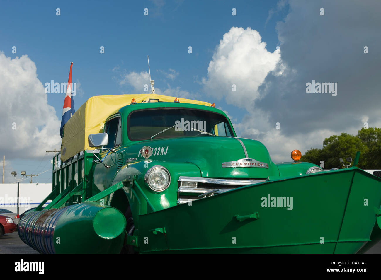 Modification GREEN 1951 RADEAU CAMION CHEVROLET MIAMI FLORIDE USA MARCONE Banque D'Images