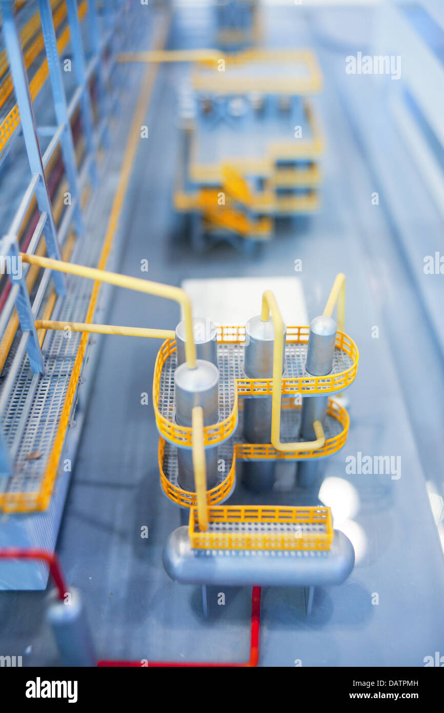 Ligne de production de la raffinerie Banque D'Images