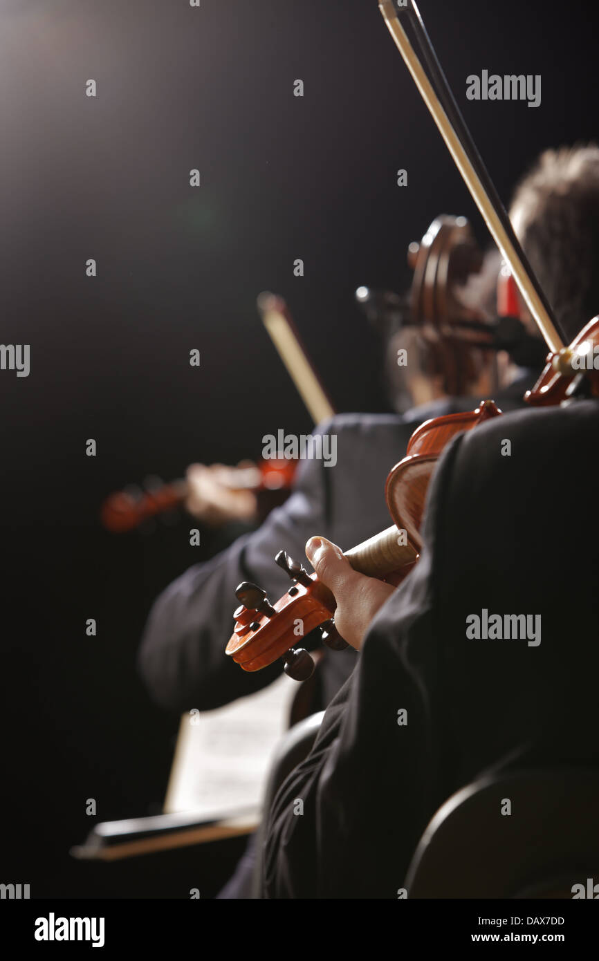 La musique classique. Les violonistes en concert Banque D'Images