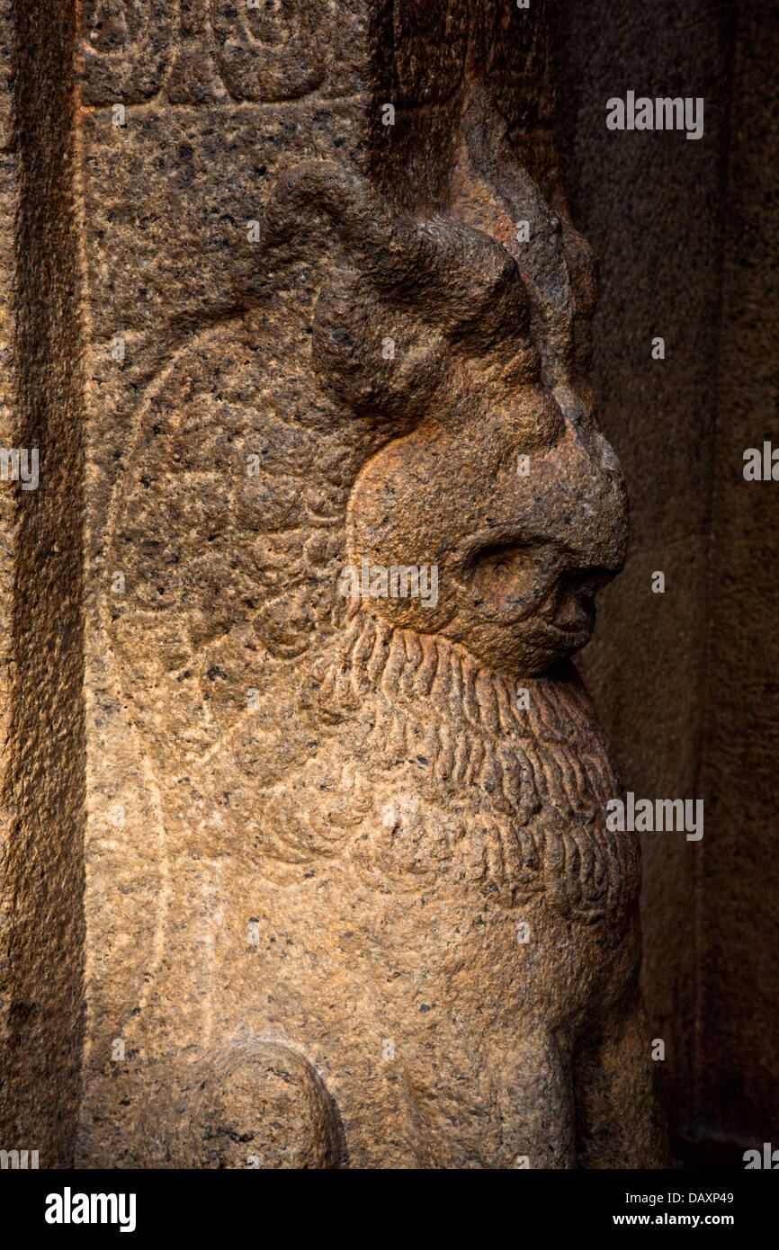 Plus de détails de sculptures dans un temple, district de Kanchipuram, Mahabalipuram, Tamil Nadu, Inde Banque D'Images