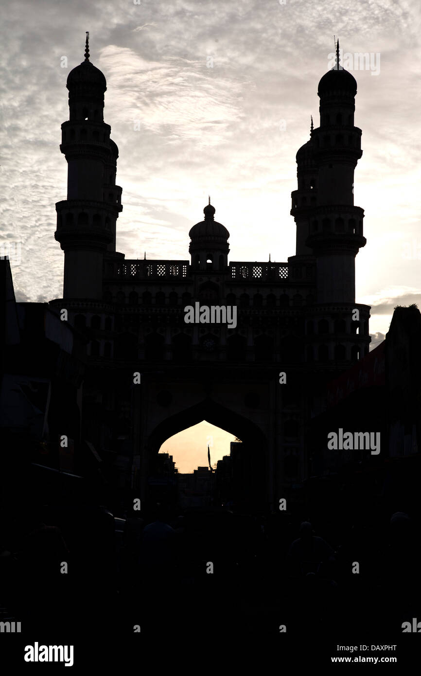 Charminar au coucher du soleil, Hyderabad, Andhra Pradesh, Inde Banque D'Images