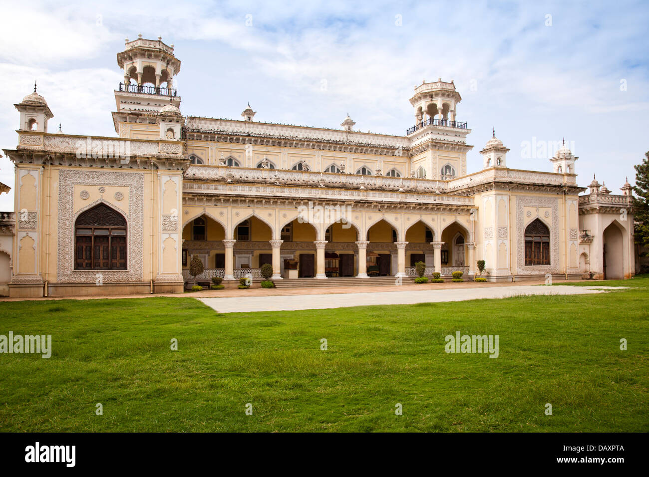 Façade d'un palais, Chowmahalla Palace, Hyderabad, Andhra Pradesh, Inde Banque D'Images