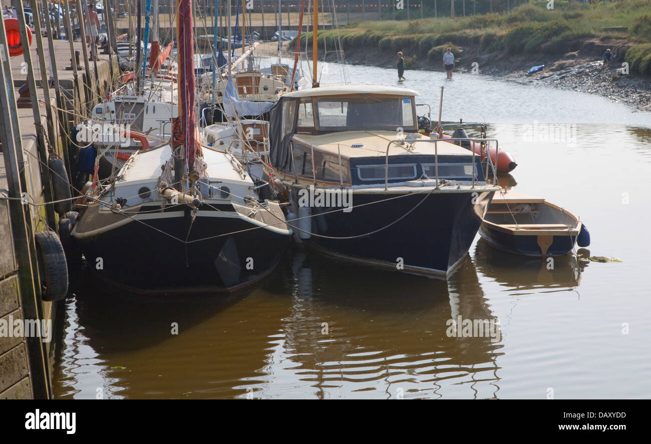 Bateaux Blakeney Quay Norfolk Angleterre Banque D'Images