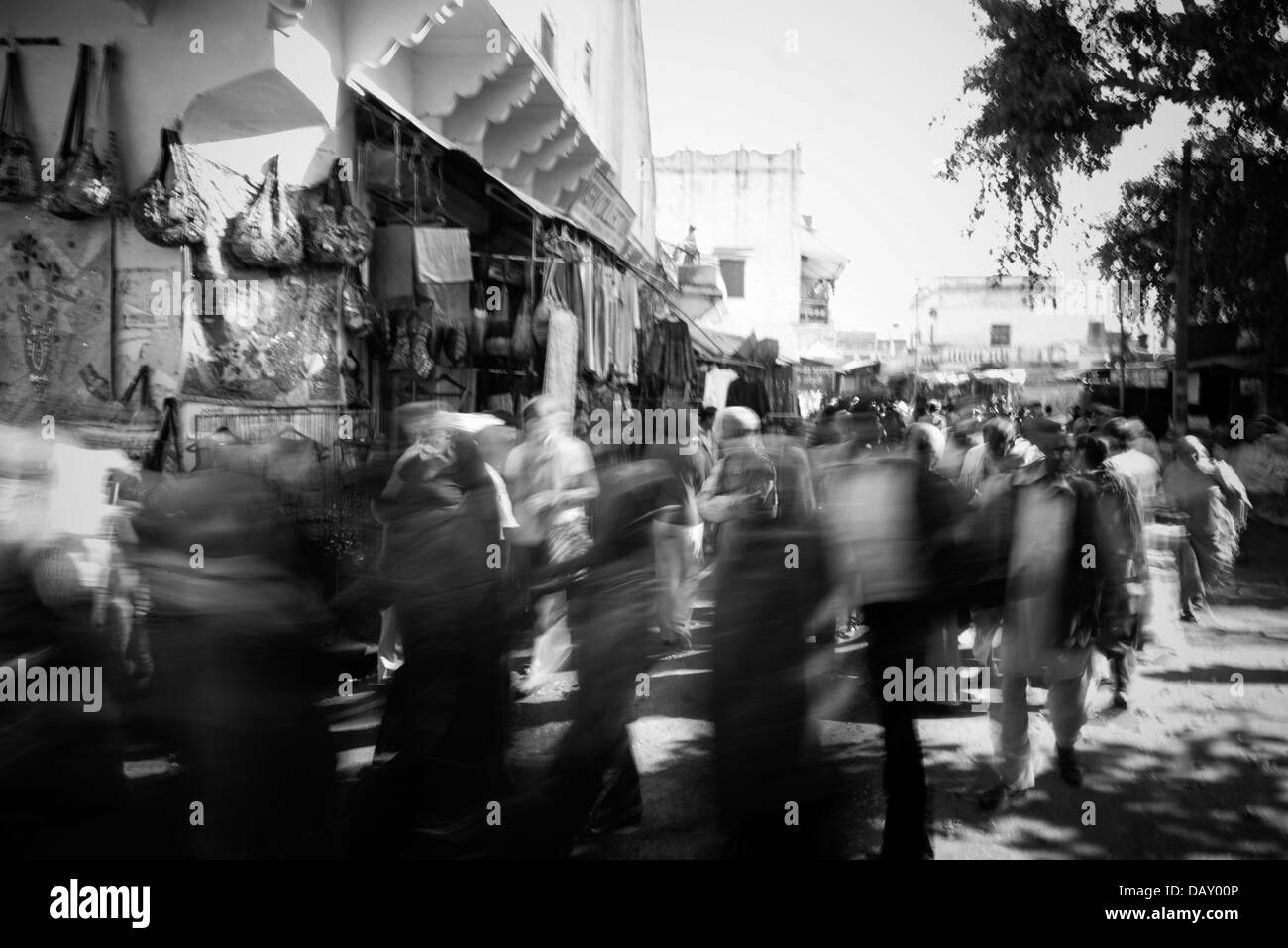 Personnes au sein d'un marché, Pushkar, Ajmer, Rajasthan, Inde Banque D'Images