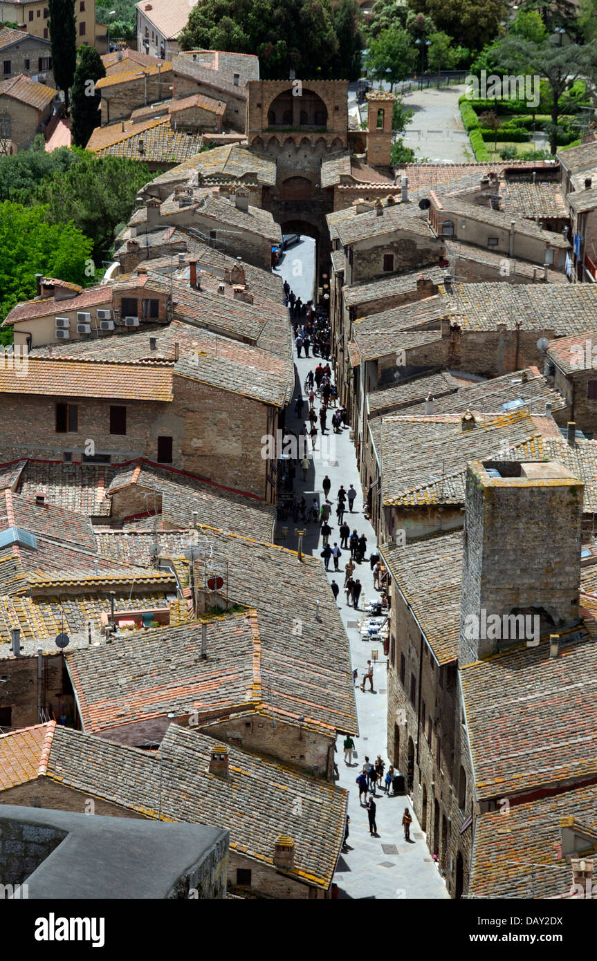 Vue aérienne Via San Matteo San Gimignano Toscane Italie Banque D'Images