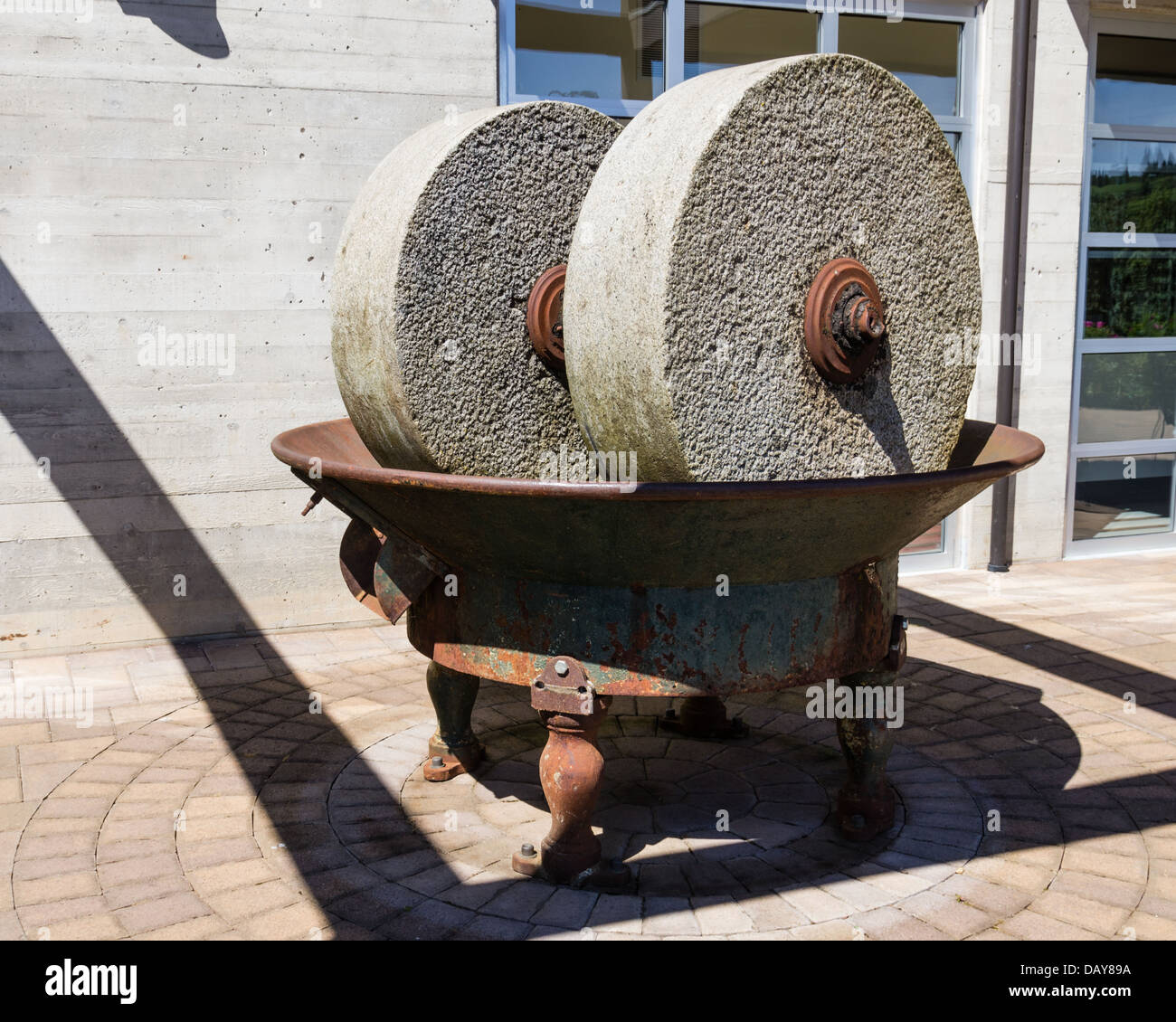 Antique Olive presse utilisée pour faire l'huile d'olive. Dayton, Ohio, USA Banque D'Images