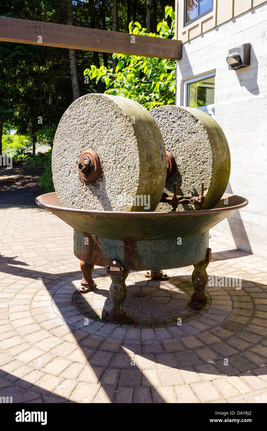Antique Olive presse utilisée pour faire l'huile d'olive. Dayton, Ohio, USA Banque D'Images