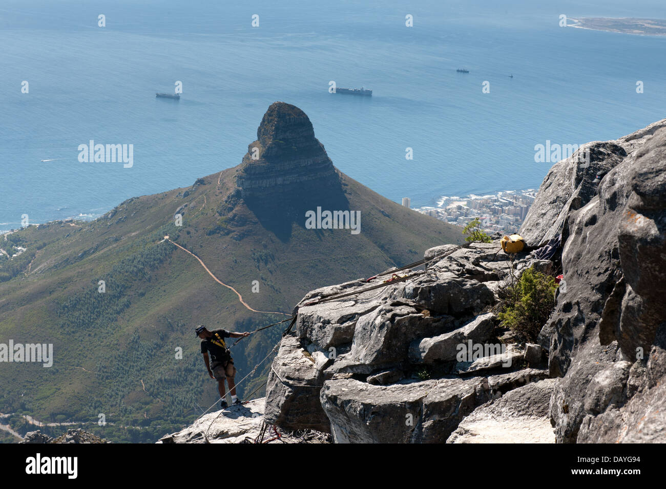 La descente en rappel sur la Montagne de la table avec rappel l'Afrique, Cape Town, Afrique du Sud Banque D'Images
