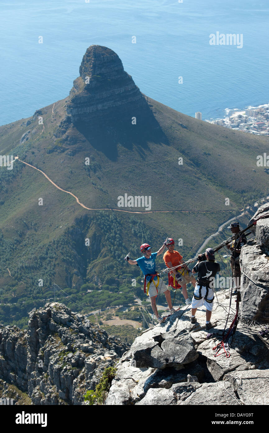 La descente en rappel sur la Montagne de la table avec rappel l'Afrique, Cape Town, Afrique du Sud Banque D'Images