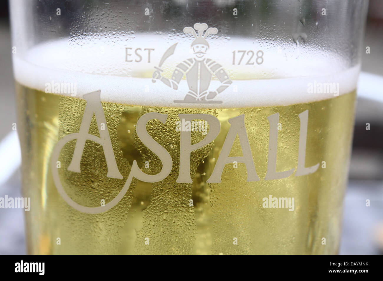 Pinte de Aspall cidre cider produite localement dans la région de Suffolk, East Anglia, Angleterre Banque D'Images