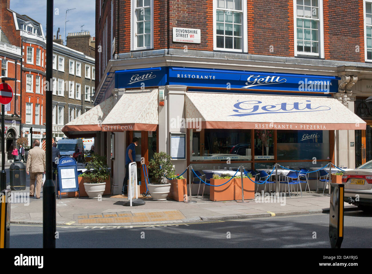 Restaurant Italien, Getti Marylebone High Street et Devonshire Street, Londres, Angleterre, Royaume-Uni, Europe Banque D'Images