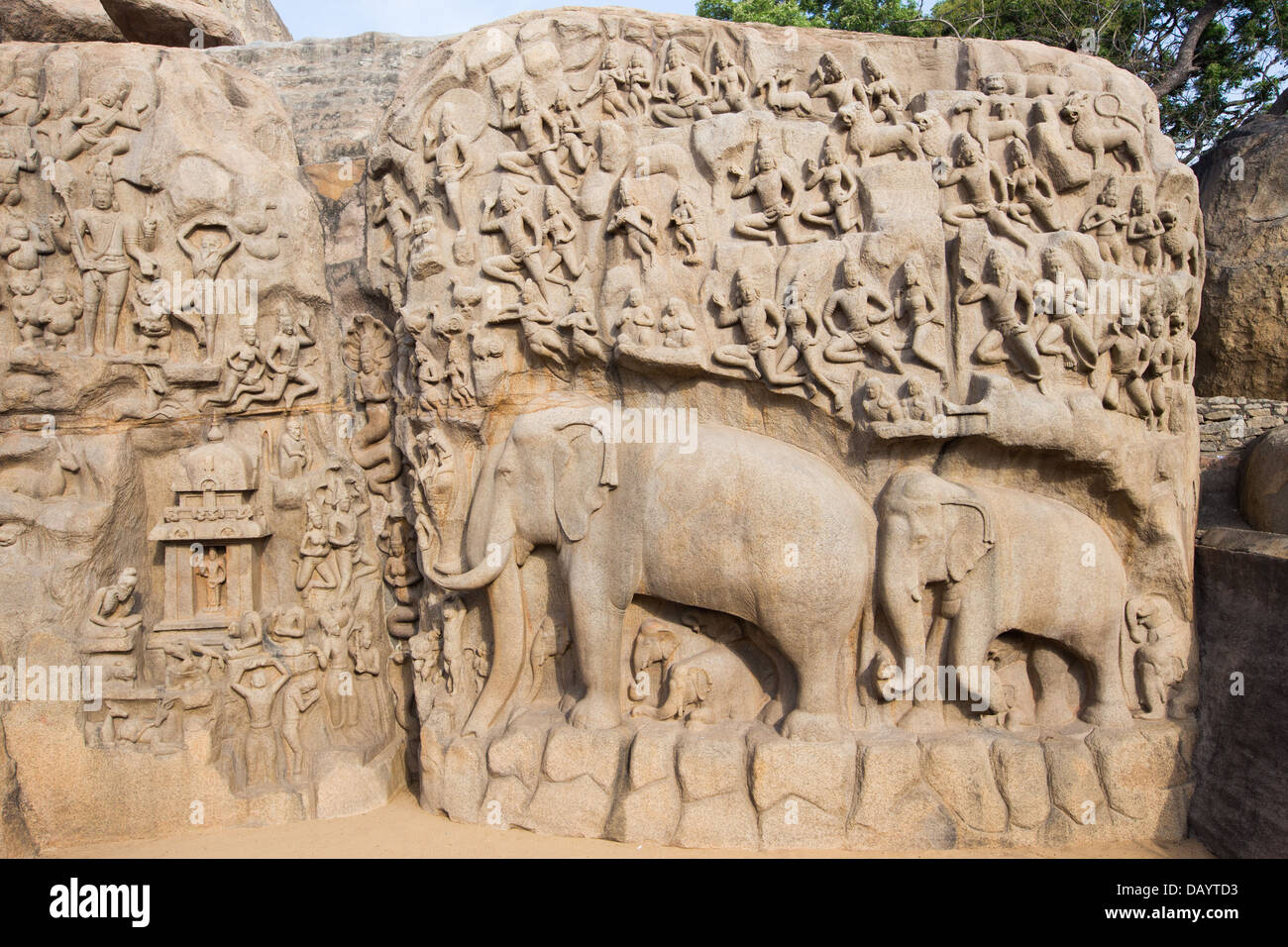 La pénitence d'Arjuna, Mahabalipuram ou Mamallapuram, Tamil Nadu, Inde Banque D'Images