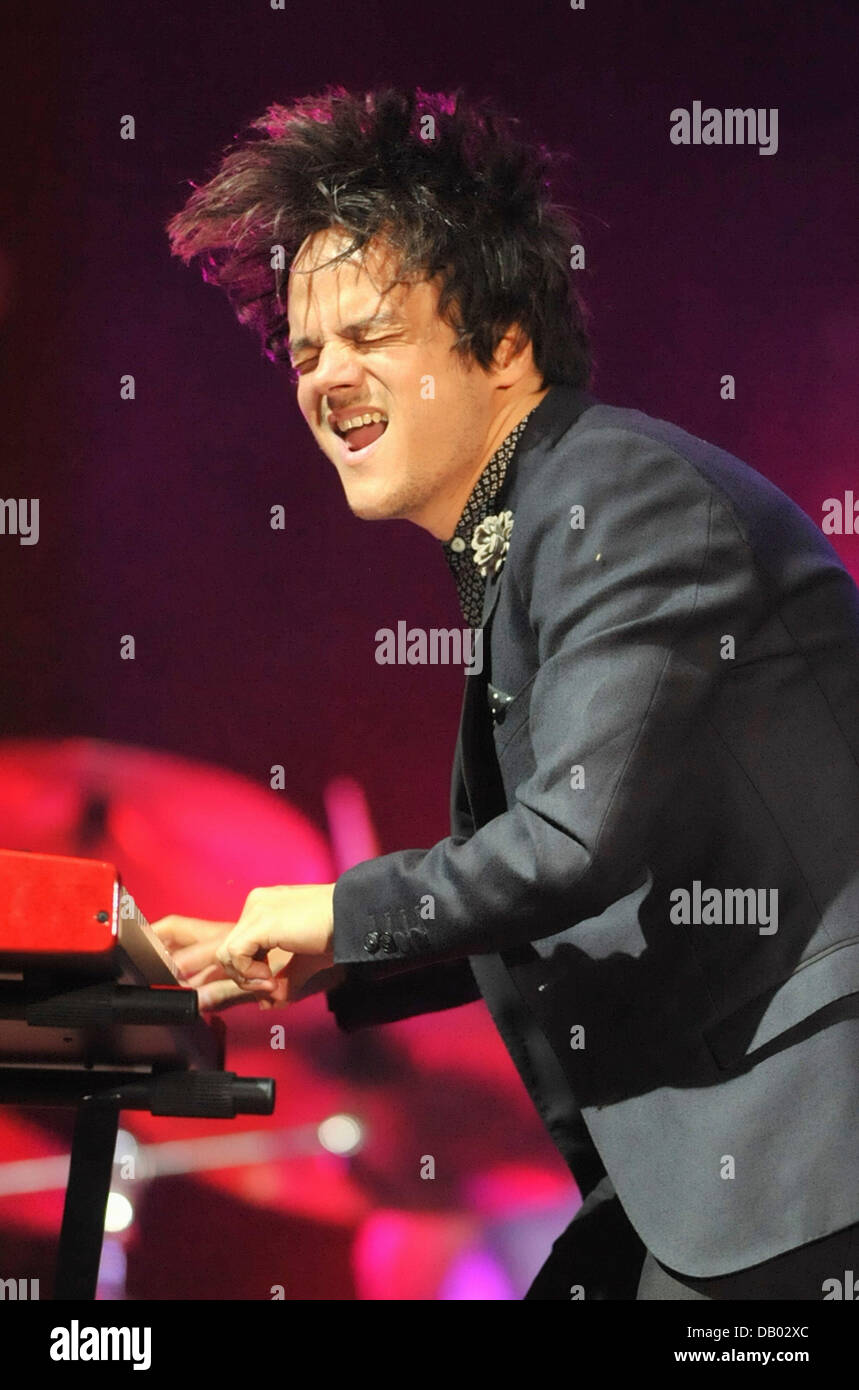 Pianiste et chanteuse de jazz britannique Jamie Cullum effectue pendant le festival international de musique Colours of Ostrava, 21 juillet 2013 à Ostrava, République tchèque. (Photo/CTK Jaroslav Ozana) Banque D'Images