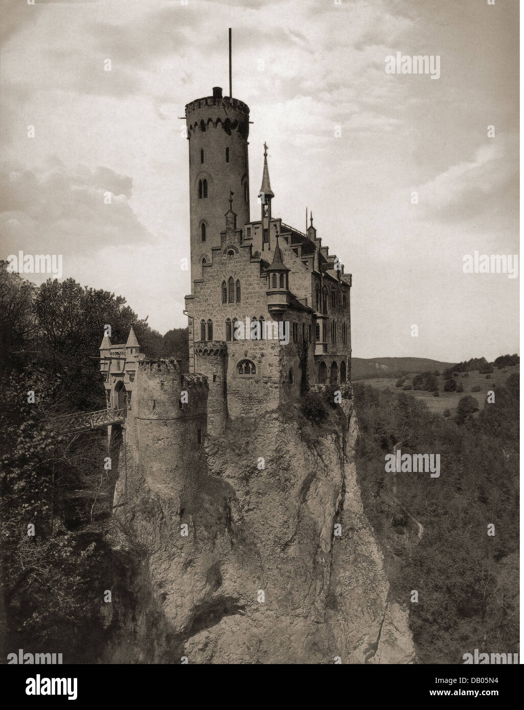 Géographie / Voyage, Allemagne, châteaux, château Lichtenstein près de Honau, nouvellement construit 1840 - 1842, droits-supplémentaires-Clearences-non disponible Banque D'Images