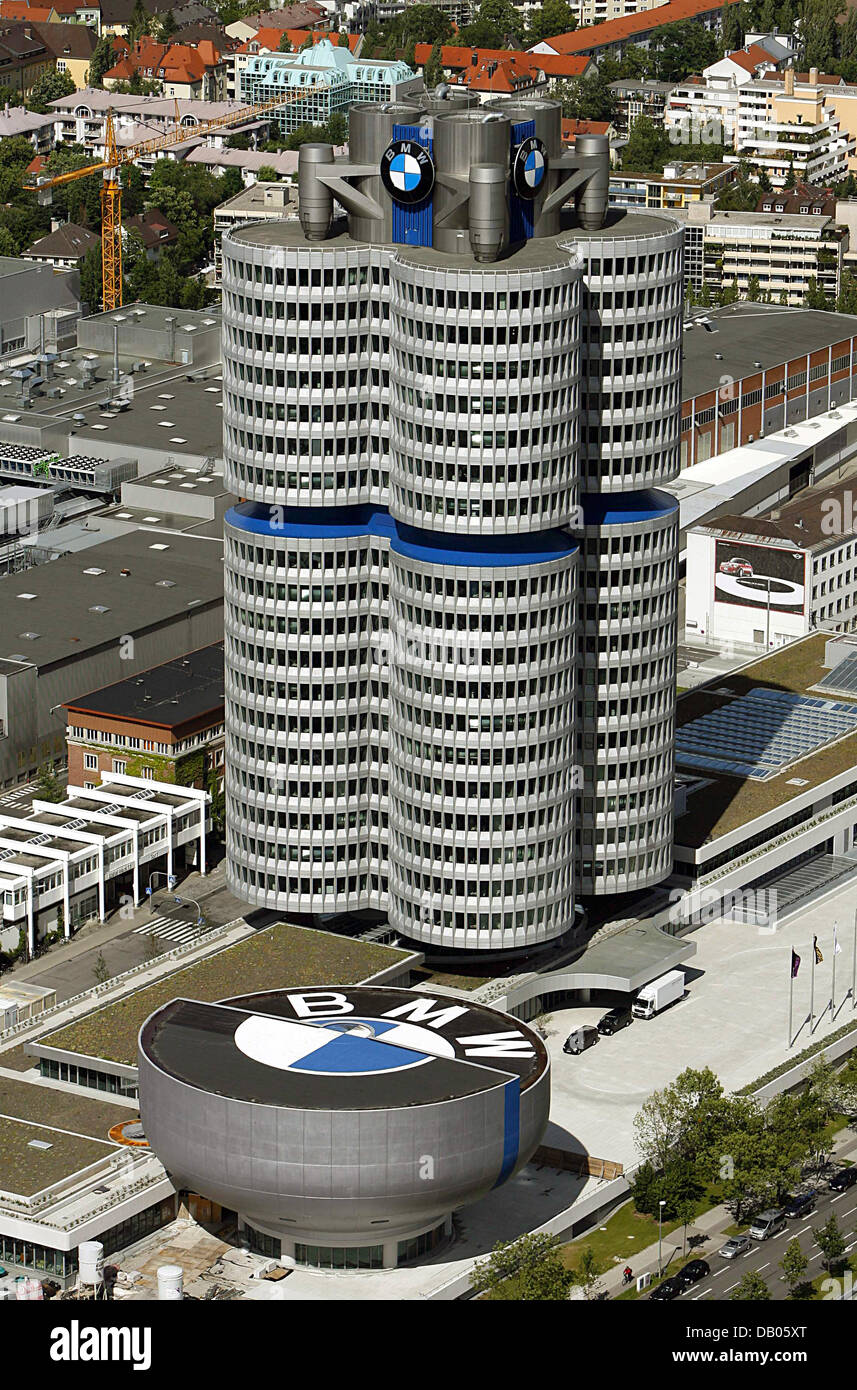 La photo montre le siège du constructeur automobile BMW à Munich, Allemagne, 26 juin 2007. Photo : Andreas Gebert Banque D'Images