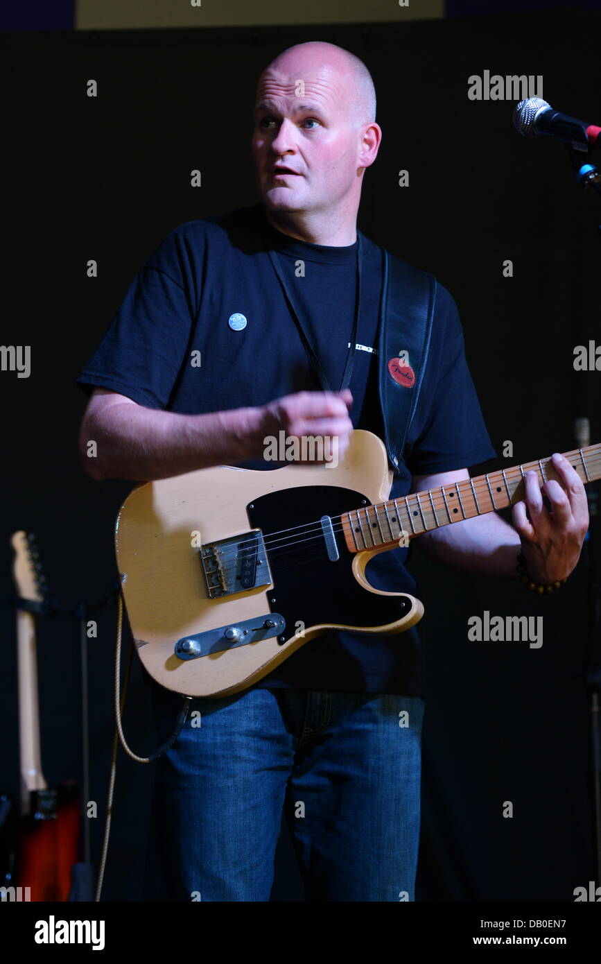 Londres, Royaume-Uni. 21 juillet, 2013. Le Geoff Garbow Blues live at the London Ealing plus Blues à Walpole park. Credit : Voir Li/Alamy Live News Banque D'Images