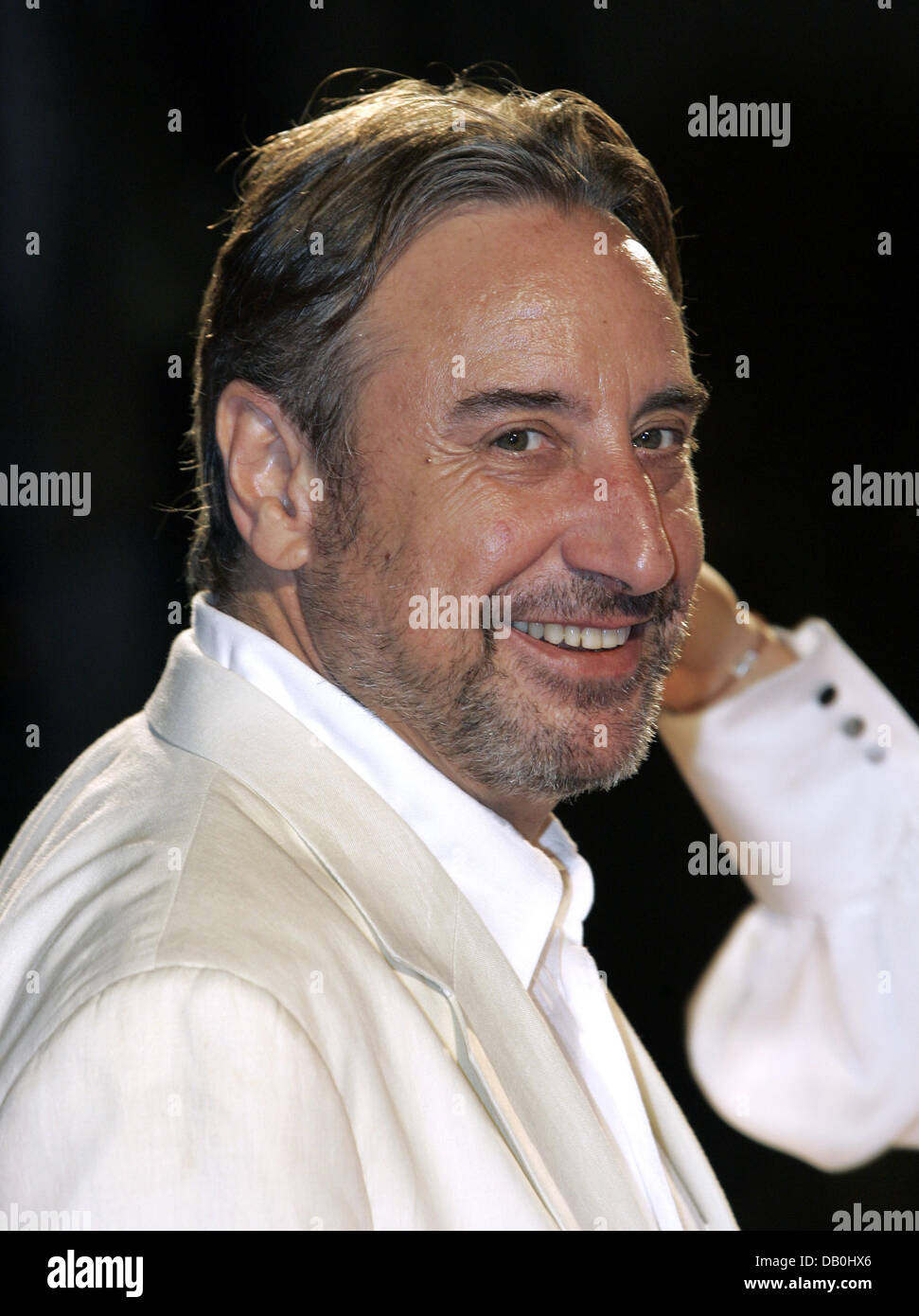 L'acteur espagnol Juanjo Puigcorbe pose sur le tapis rouge pour le VIP du Club de plage de l'humeur sur Majorque, Espagne, 31 août 2007. Des hautes personnalités de l'économie, poltics et divertissements étaient attendus pour le premier événement dans le champ d'application de la 'International' Sommet philanthropique tournant l'attention vers la nécessité de campagnes de collectes de fonds et des forums de discussion. Photo : J Banque D'Images