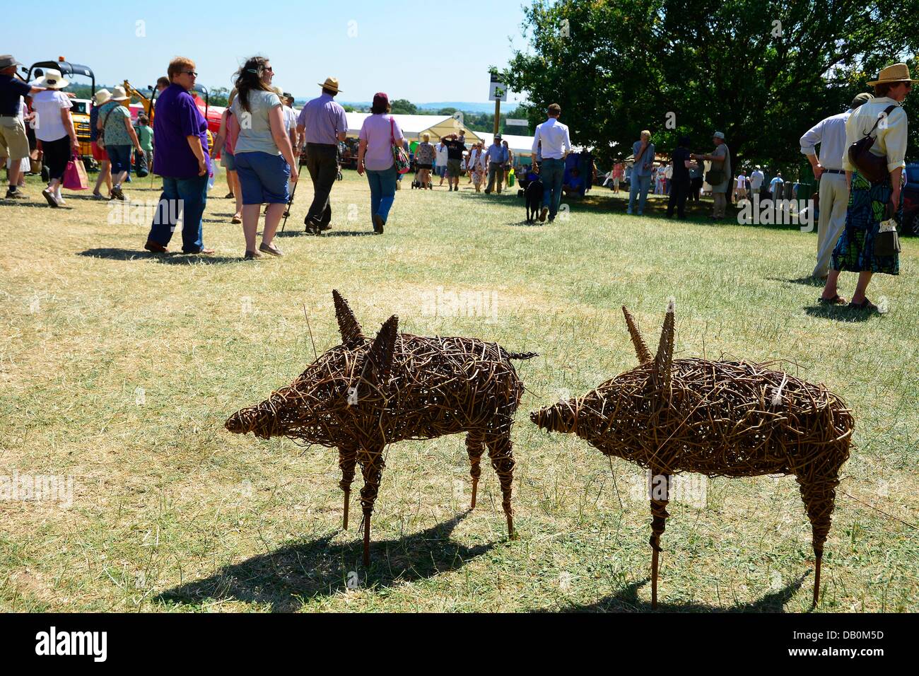 Stratford-upon-Avon, Warwickshire. 22 juillet, 2013. Les porcs de saule par Steve Fuller de Kendal au CLA Game Fair, Ragley Hall, Stratford-upon-Avon, Warwickshire, 19,20,21er juillet. Photo de John Robertson, 2013. © John Robertson/Alamy Live News Banque D'Images