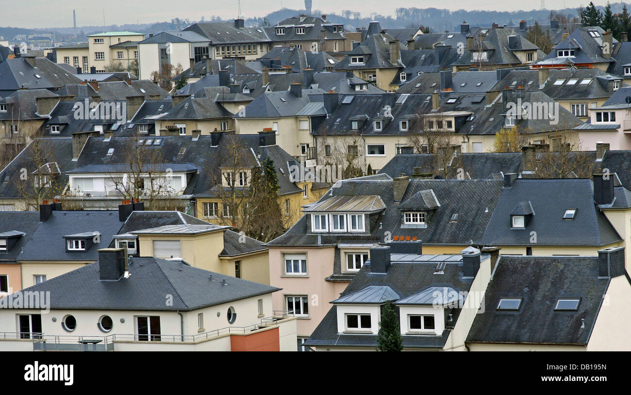 La photo montre la vue du stade Josy Barthel sur la ville de Luxembourg, Luxembourg, le 20 novembre 2007. Photo : Ronald Wittek Banque D'Images