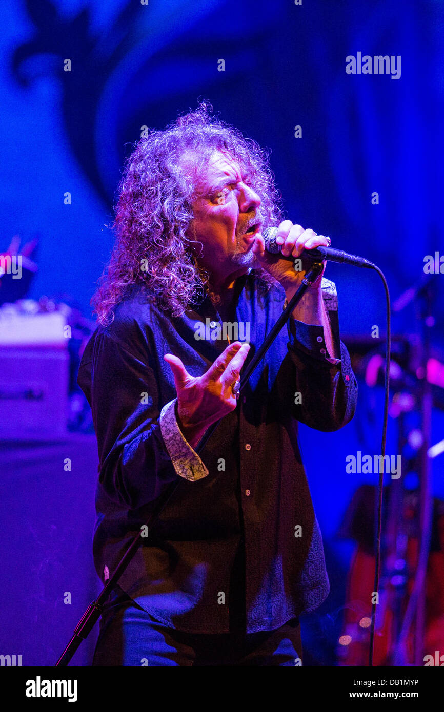 Cary, Caroline du Nord, USA. 20 juillet, 2013. Robert Plant et l'espace sensationnel Shifters effectuer en Caroline du Nord -Photo : Robert Plant Crédit : -La photographie Rockstar/Alamy Live News Banque D'Images