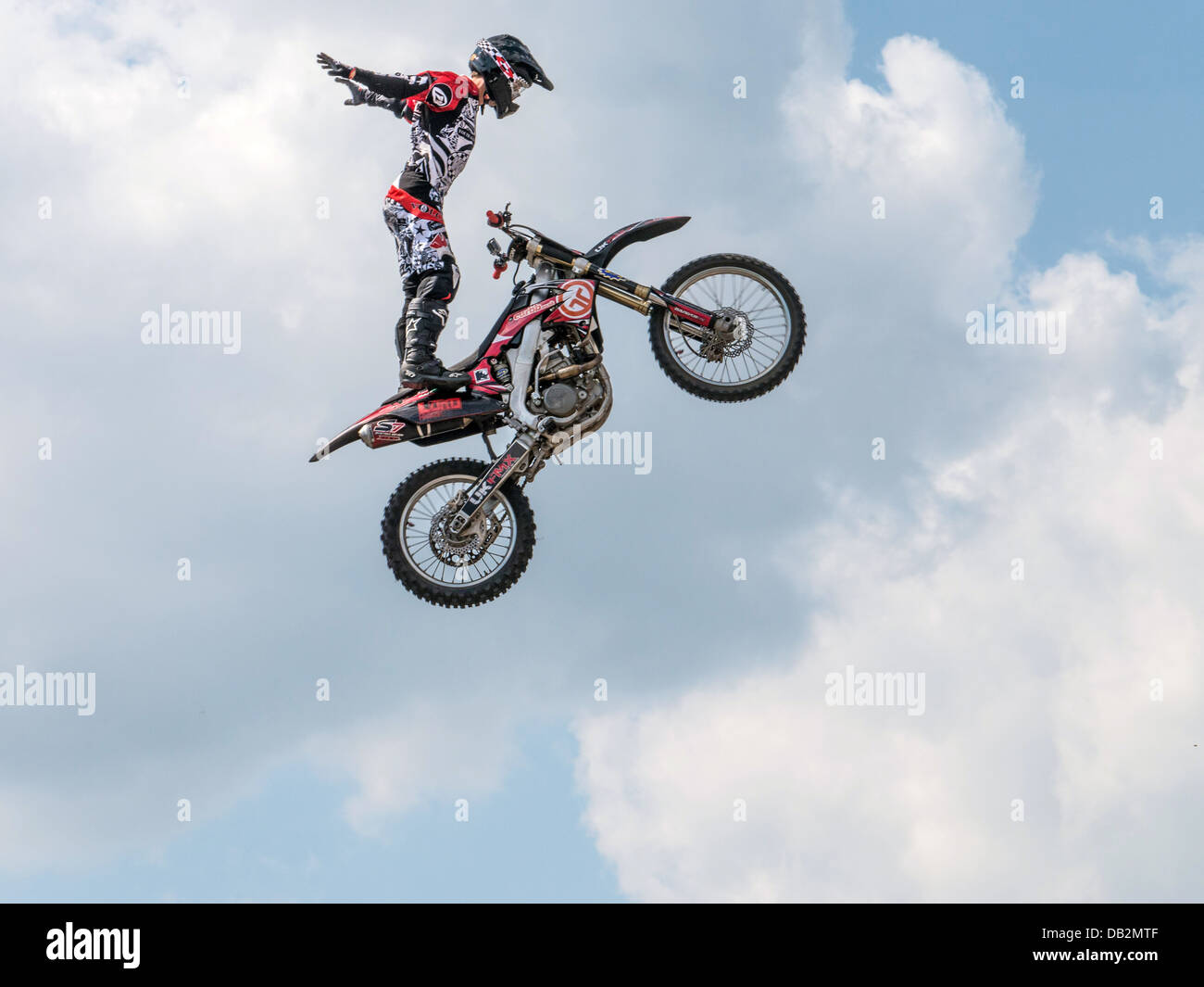 Cross moto freestyle Banque de photographies et d'images à haute résolution  - Alamy