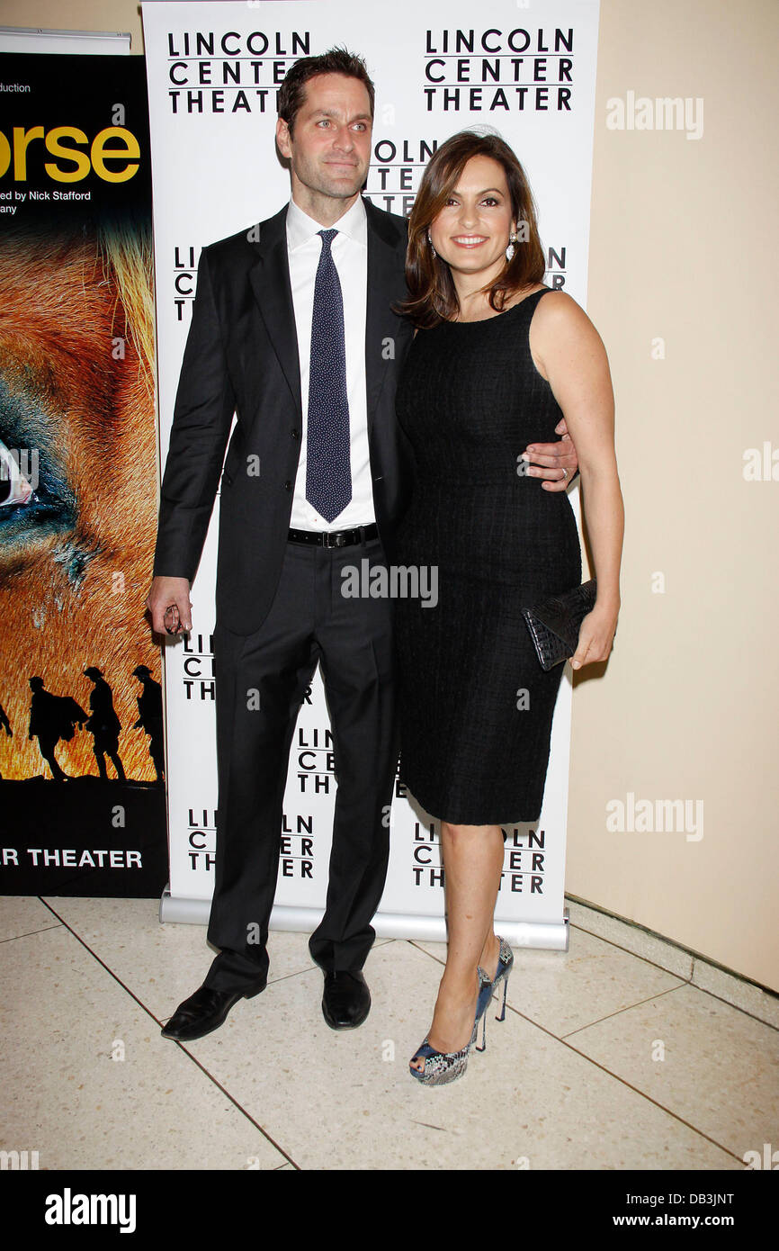 Peter Hermann et Otherspace Opening Night after party pour le Lincoln Center Broadway production de 'Cheval de Guerre' qui s'est tenue à l'Avery Fisher Hall New York City, USA - 14.04.11 Banque D'Images