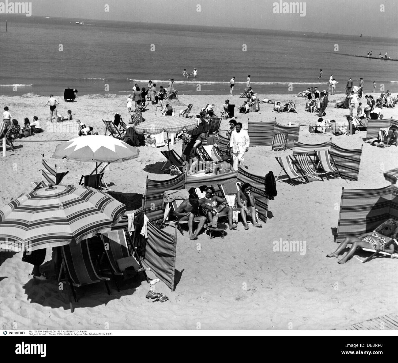 tourisme, touristes, sur la plage, Belgique, 1960, droits-supplémentaires-Clearences-non disponible Banque D'Images