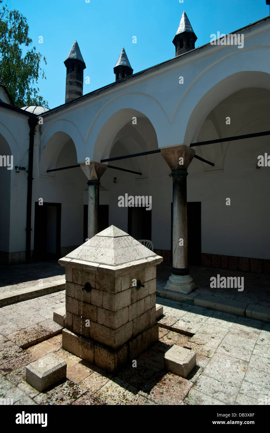 Médersa Gazi Husrev Bey- , connu comme Kursumli, construit en 1537 . Sarajevo. La Bosnie- Herzégovine. .Balkans Europe. Banque D'Images
