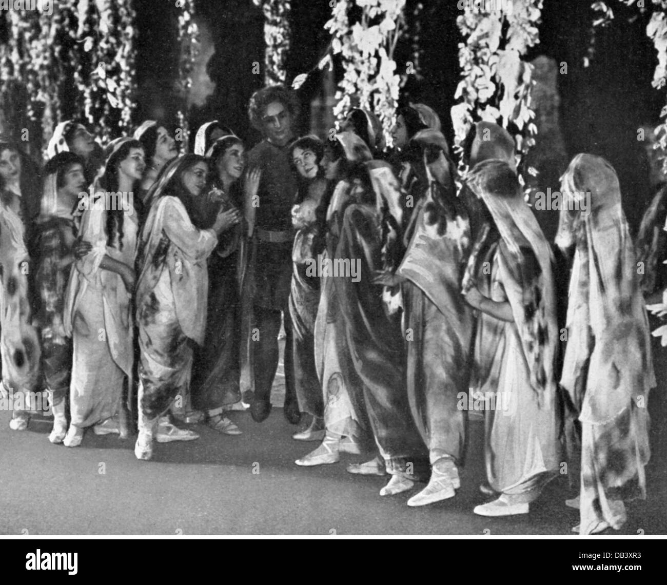 théâtre, opéra, 'Parsifal', par Richard Wagner, acte 2, avec Paul Hansen comme Parsifal, Deutsches Opernhaus, Charlottenburg, 1920, droits additionnels-Clearences-non disponible Banque D'Images