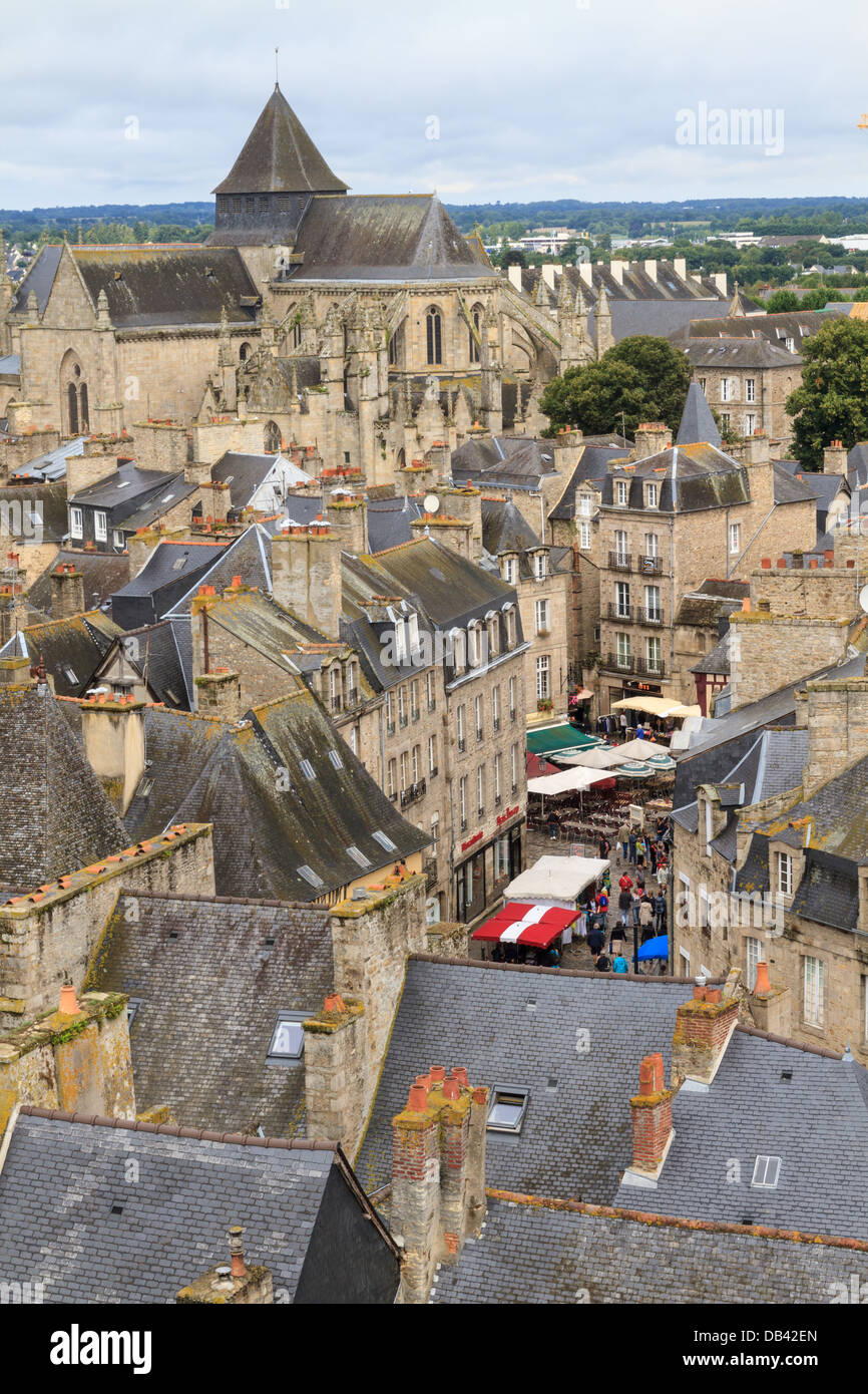 Vue panoramique de la vieille ville de Dinan, Bretagne, France Banque D'Images