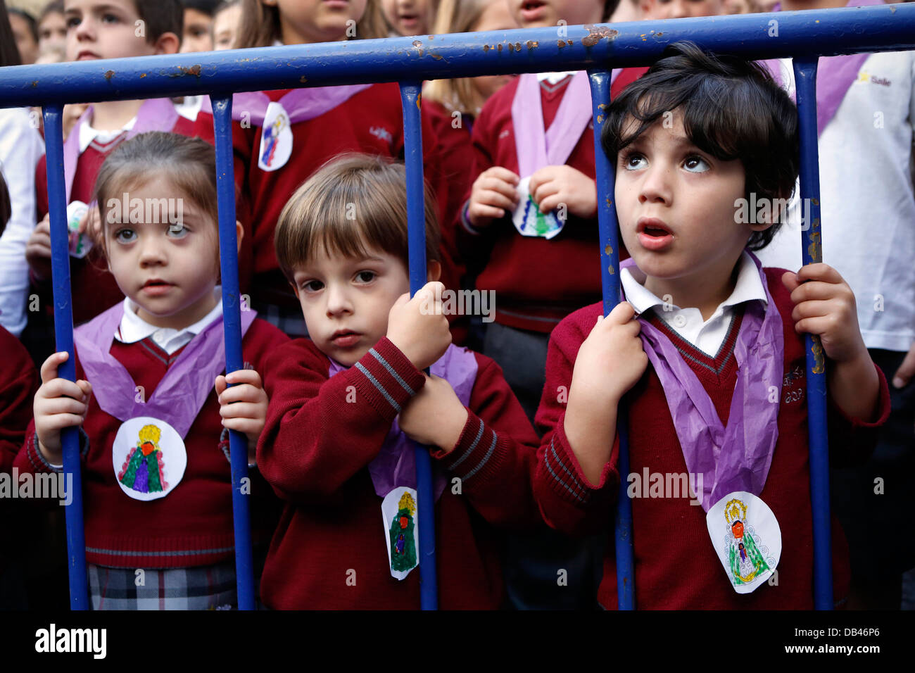 Spanish children school uniform Banque de photographies et d'images à haute  résolution - Alamy