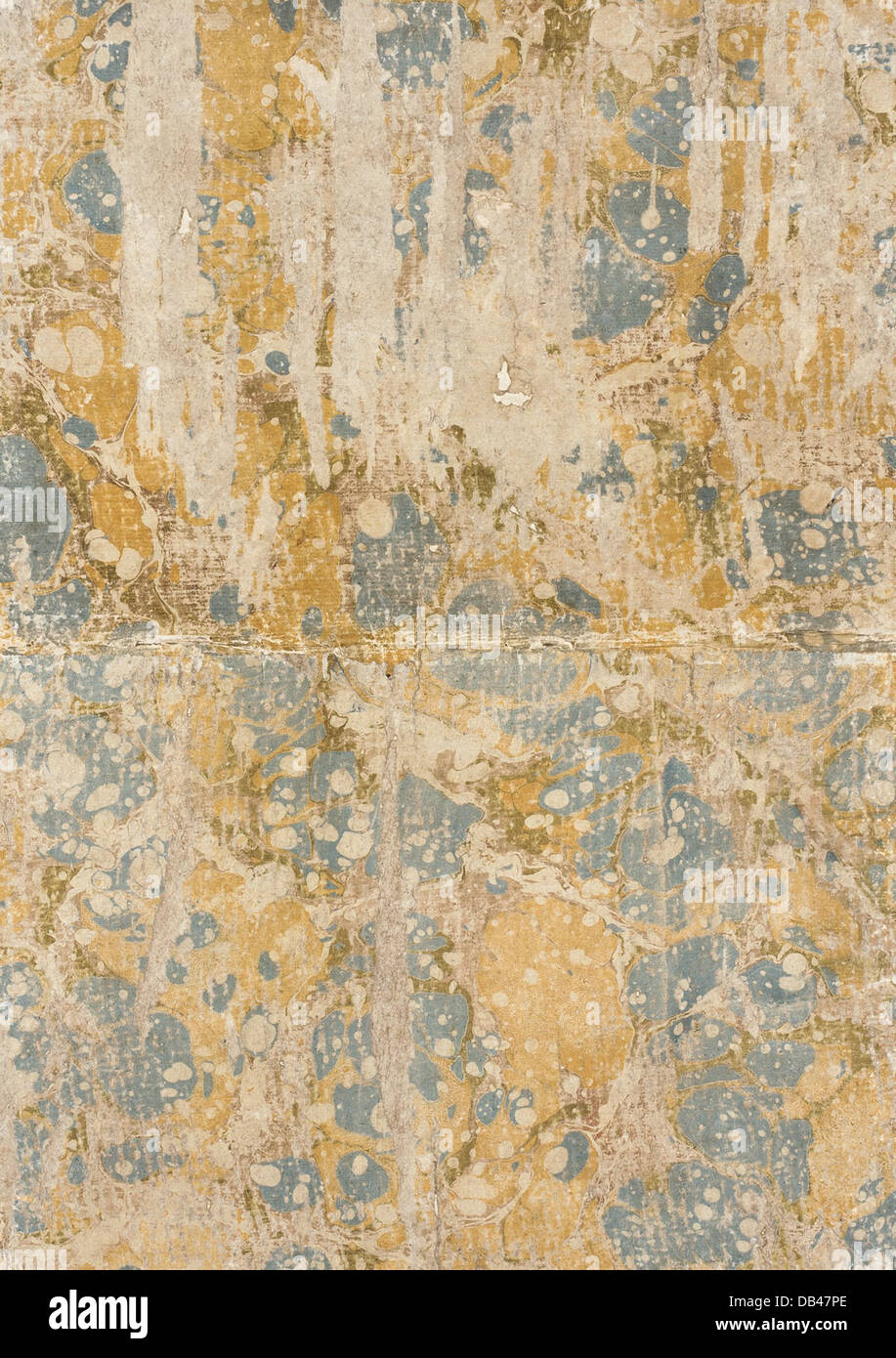 Cette œuvre, intitulée 'Mascarade à la grecque', consiste en une série de 10 pièces mettant en valeur un mélange d'éléments de mascarade historiques. Les pièces présentent un moulage en bronze complexe, reflétant les traditions grecques et romaines de mascarade classiques. Le design met en valeur des costumes et des accessoires élaborés. Banque D'Images