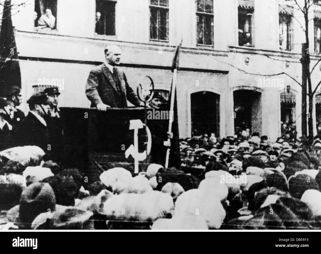 Thaelmann, Ernst, 16.4.1886 - 28.8.1944, politicien allemand, président du Parti communiste 1925 - 1933, discours à Leipzig, 9.4.1932, , Banque D'Images