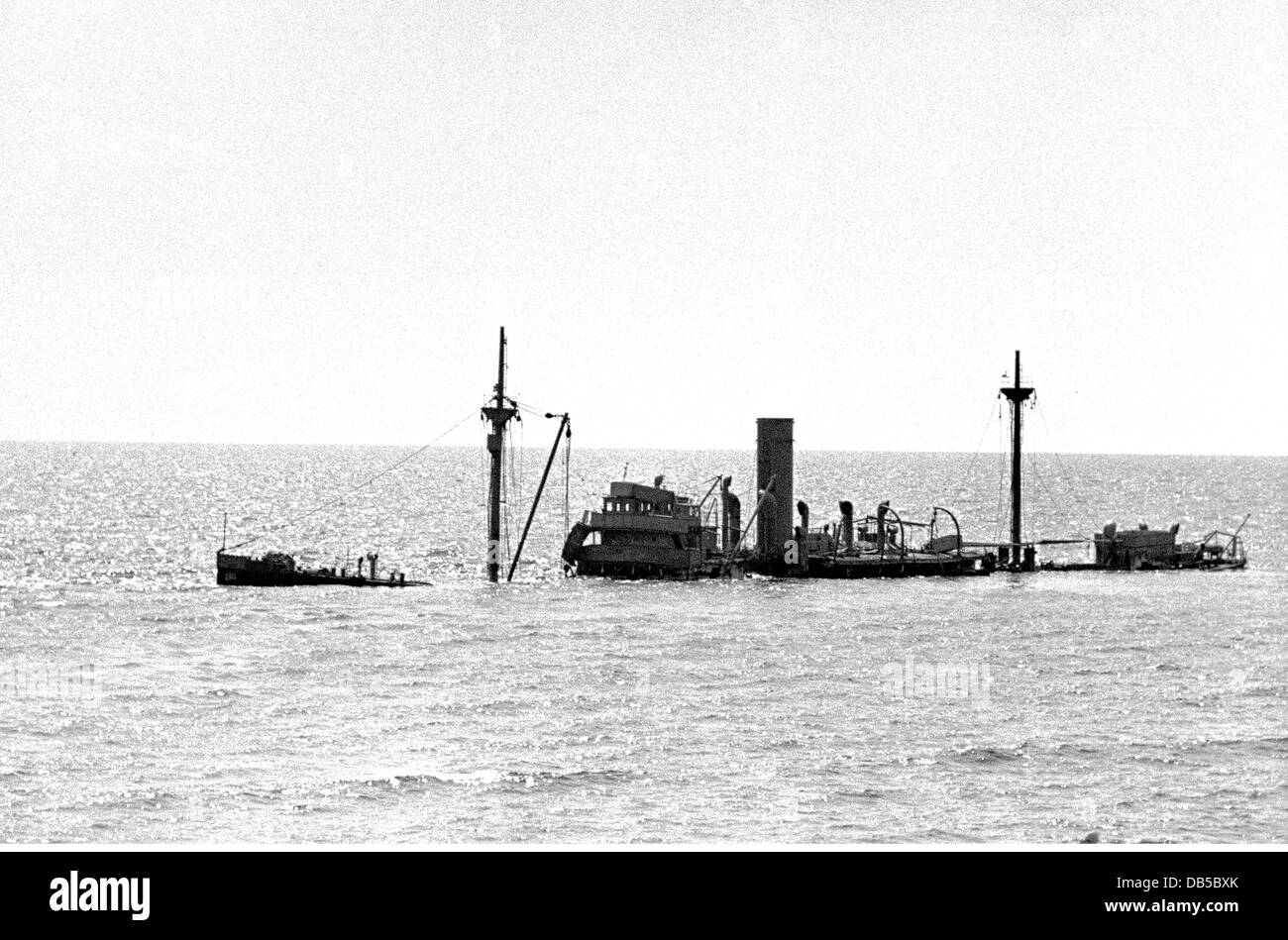 Evénements, Seconde Guerre mondiale / Seconde Guerre mondiale, guerre navale, cargo en contrebas près d'Oslo, Norvège, vers 1941, droits supplémentaires-Clearences-non disponible Banque D'Images