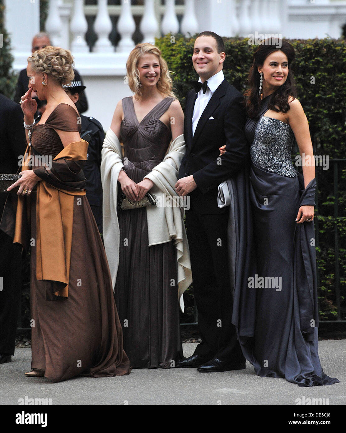 Lady Gabriella S Wedding The Reason For The Teles Relay