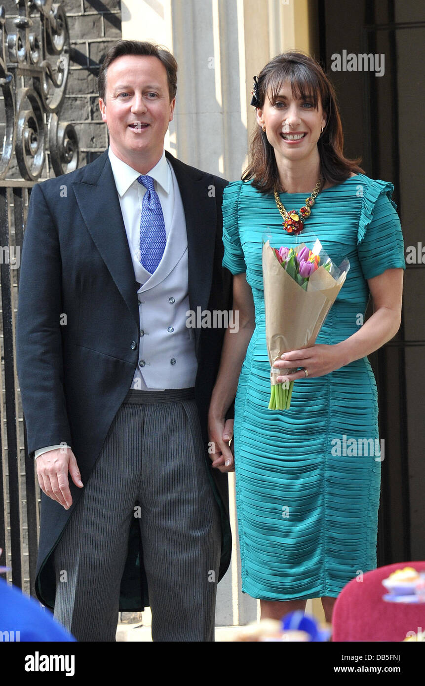 Le premier ministre David Cameron et Samantha Cameron Le mariage du Prince William et Catherine Middleton - Downing Street a Londres, Angleterre - 29.04.11 Banque D'Images